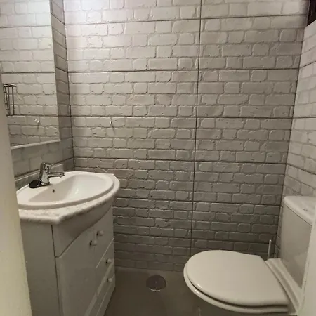 Delfin Bambi Gigantes Apartman